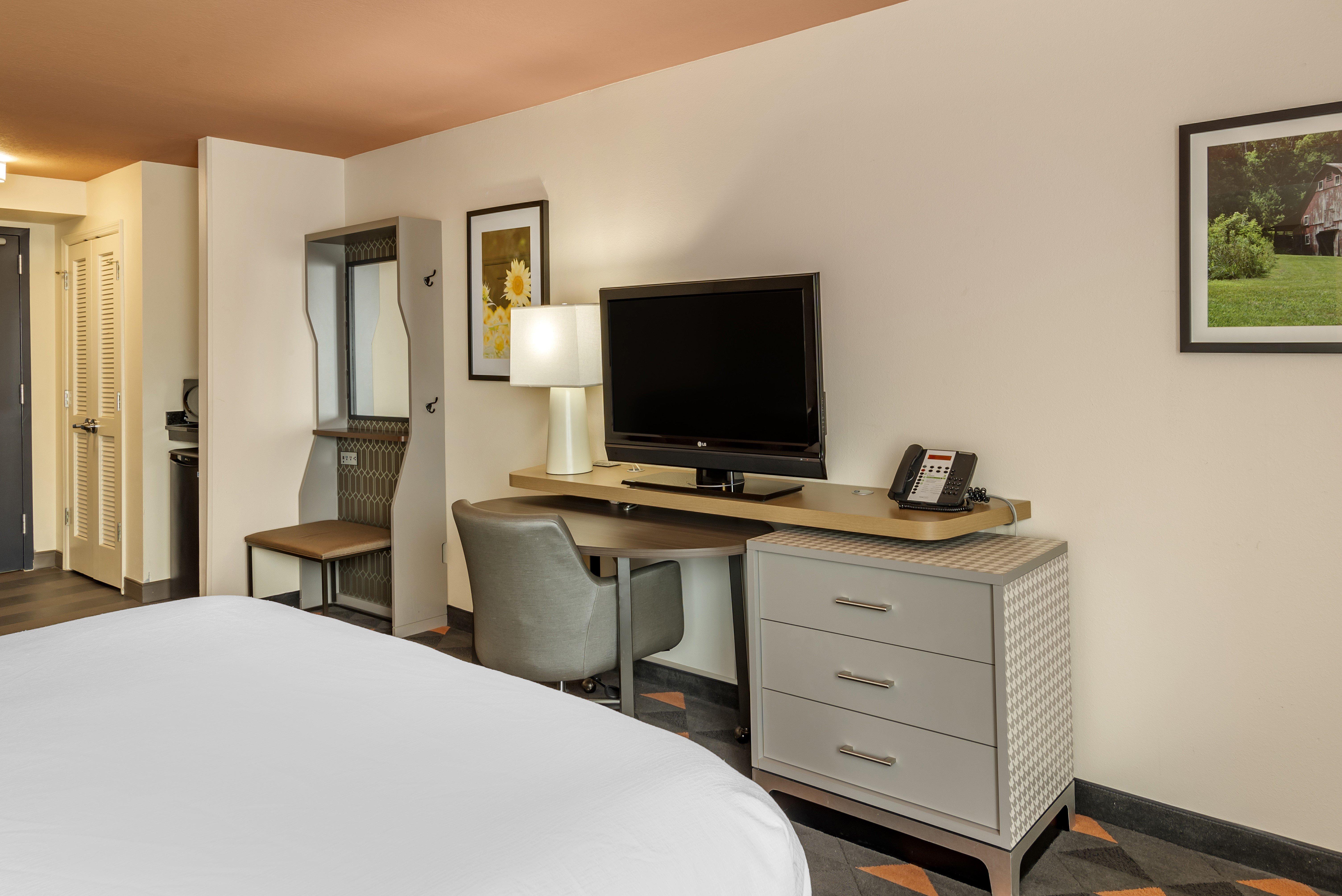 Holiday Inn Atlanta-Gas South Arena Area By Ihg Duluth Exterior photo